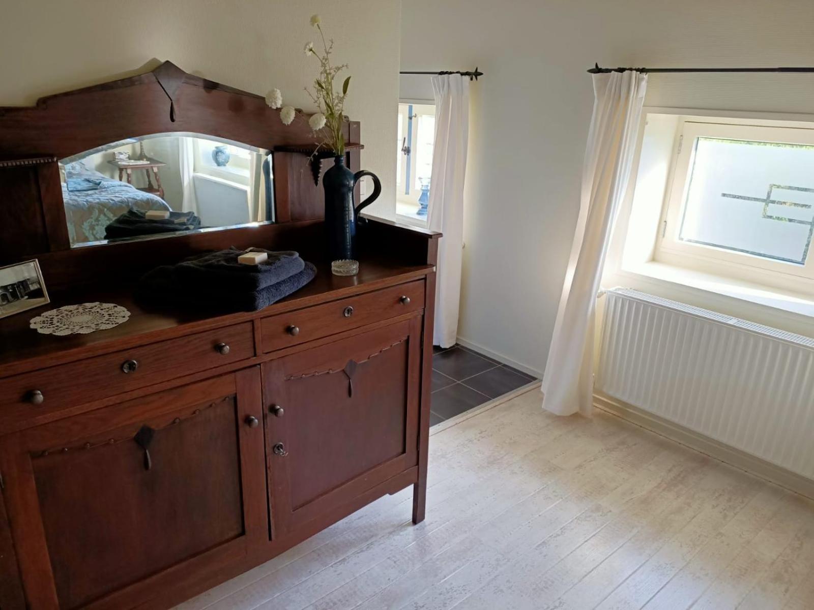 Bij De Friesche Poort Bed & Breakfast Bourtange Oda fotoğraf